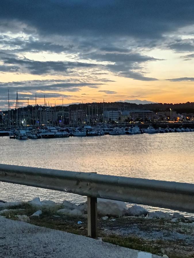 Bouganville A Apartament B&B Civitanova Marche Luaran gambar